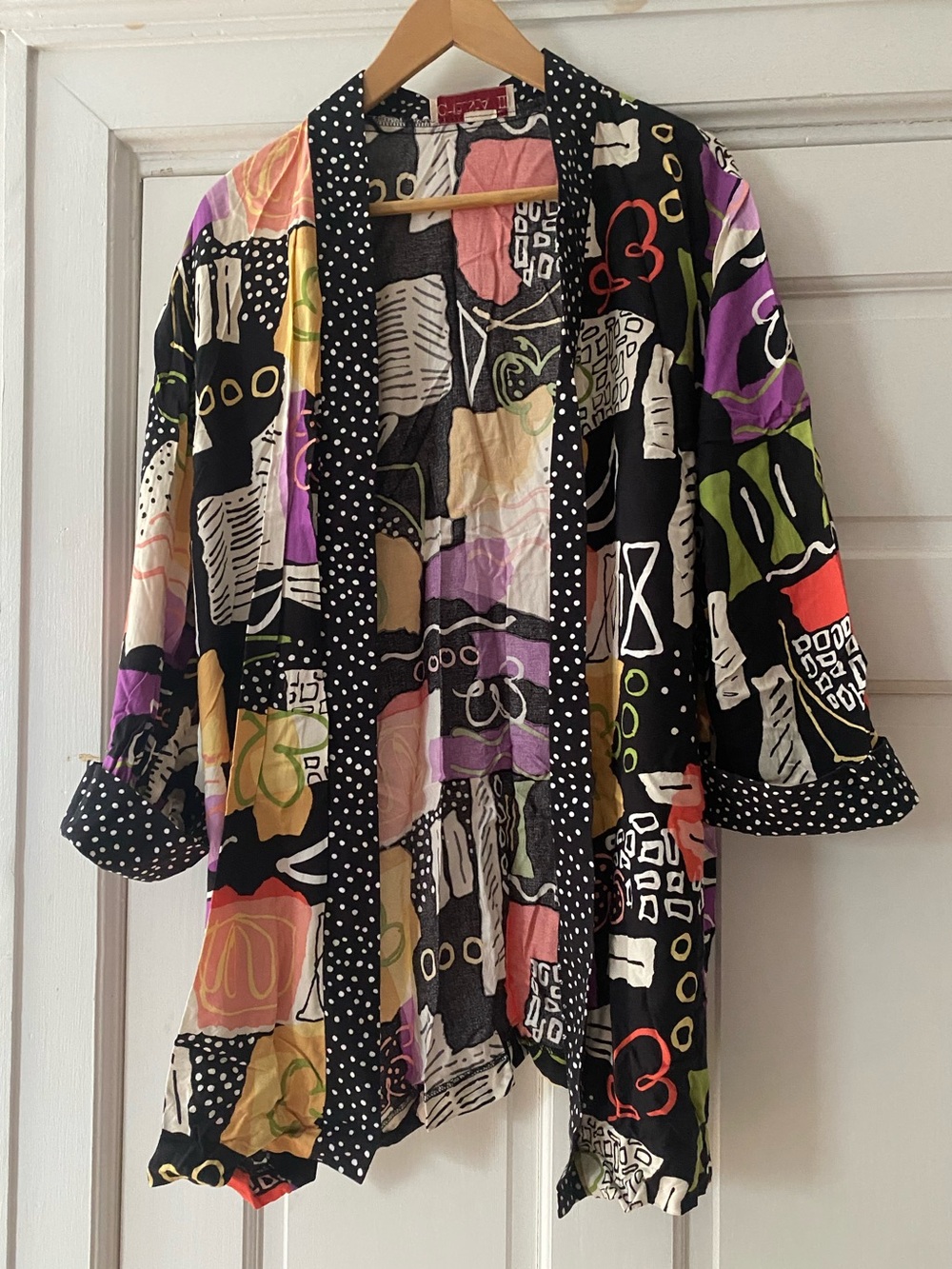 Abstract Print Lightweight Kimono-Like Coatigan - Black Multi Colorful